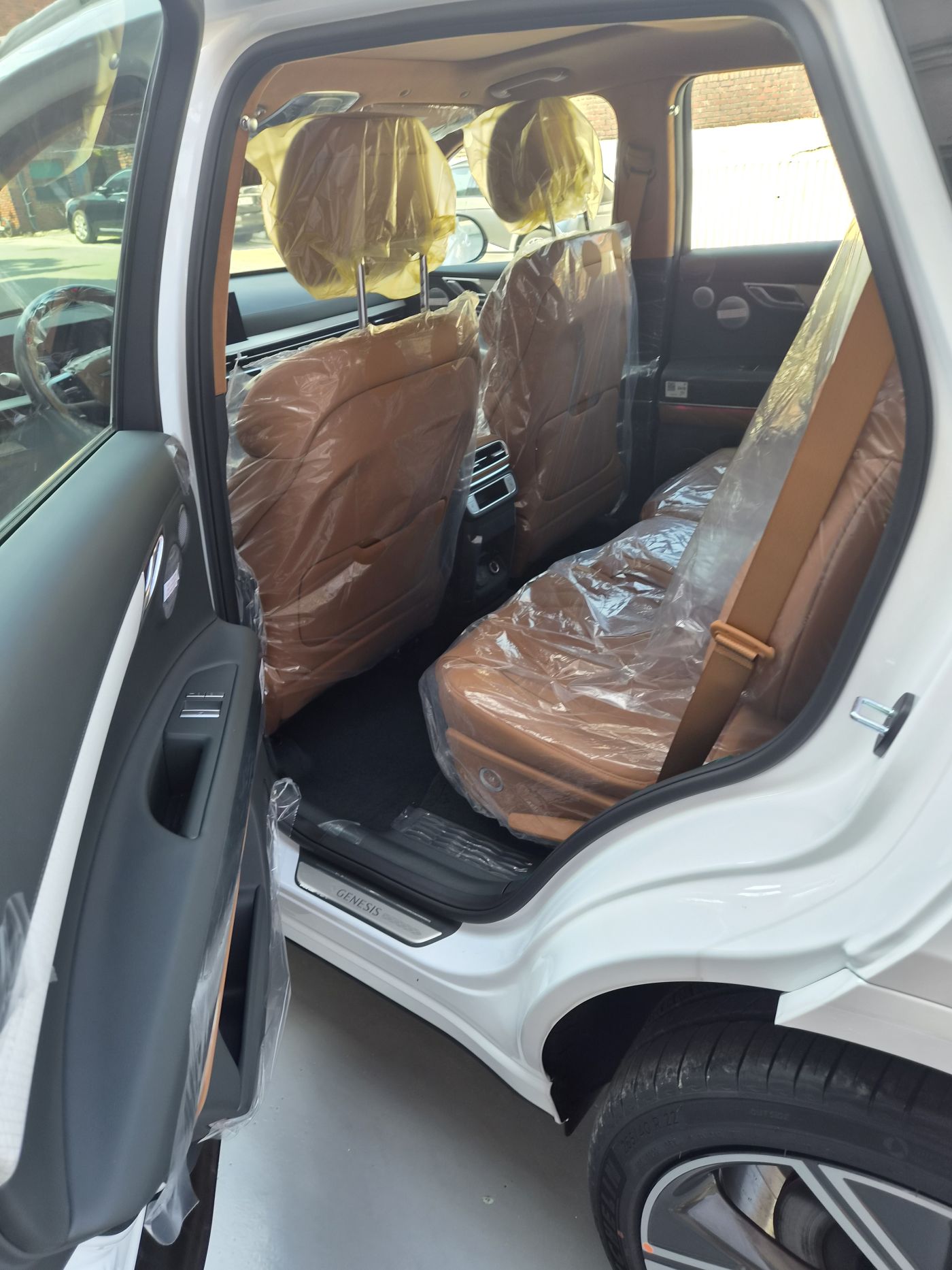 제네시스 SUV 신차 뒷좌석 출고 전 점검 사례